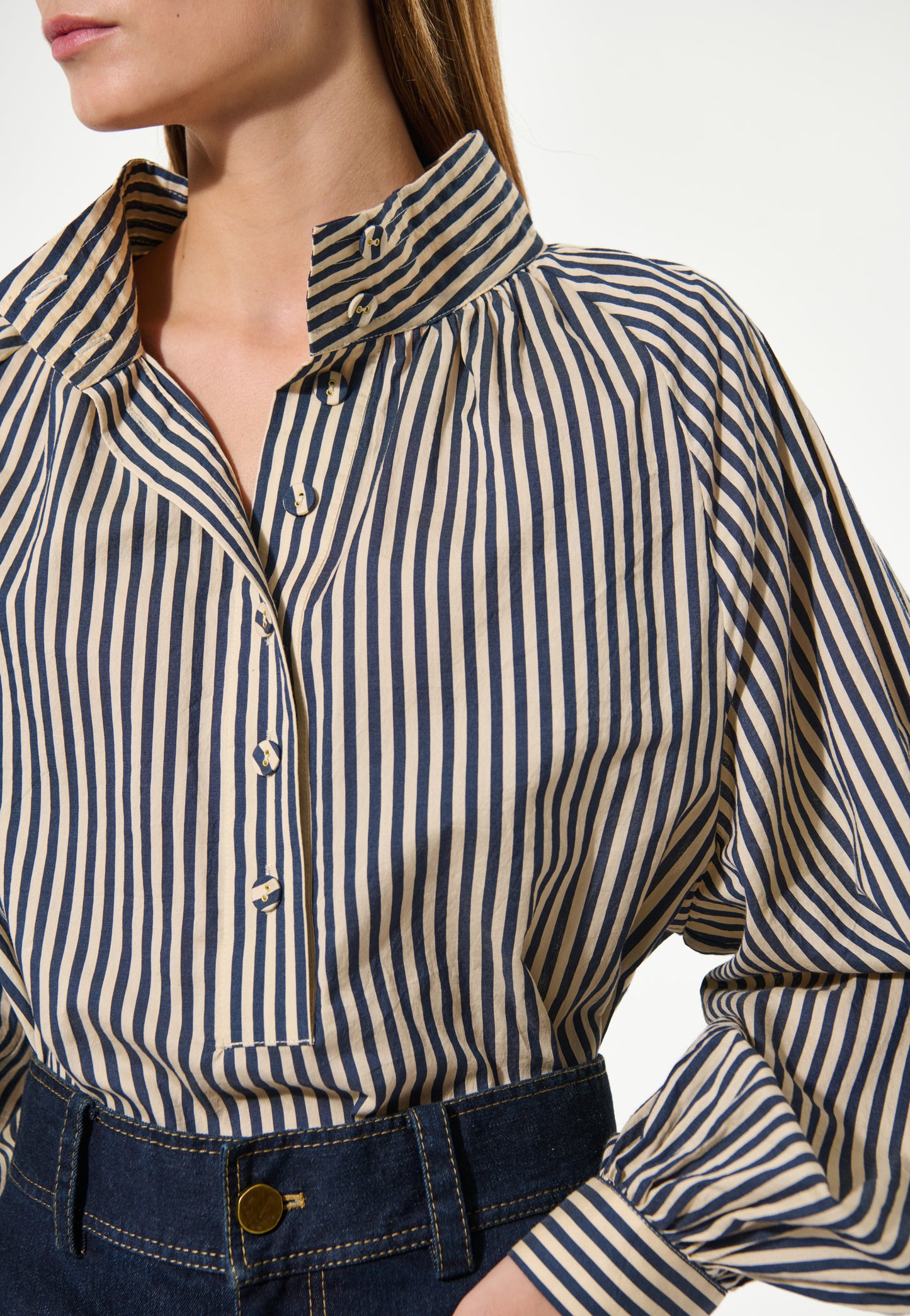 NICOLADEA - DEA KUDIBAL - CLASSIC STRIPE