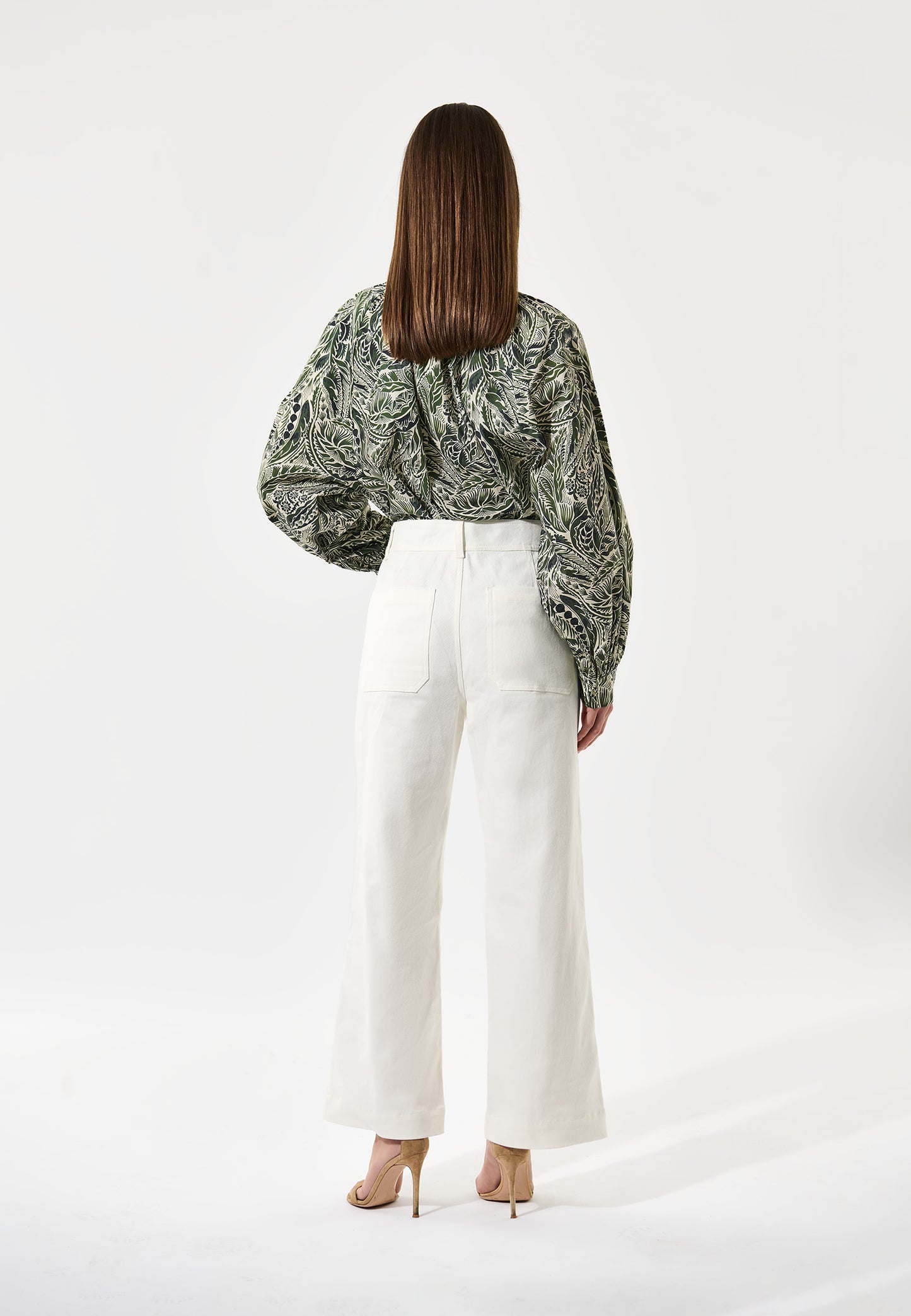 NITADEA - DEA KUDIBAL - DELAMERE HUNTER