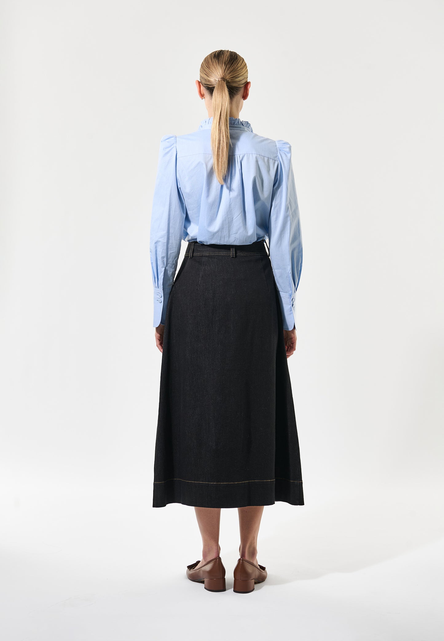 ROBERTADEA - DEA KUDIBAL - LIGHT BLUE