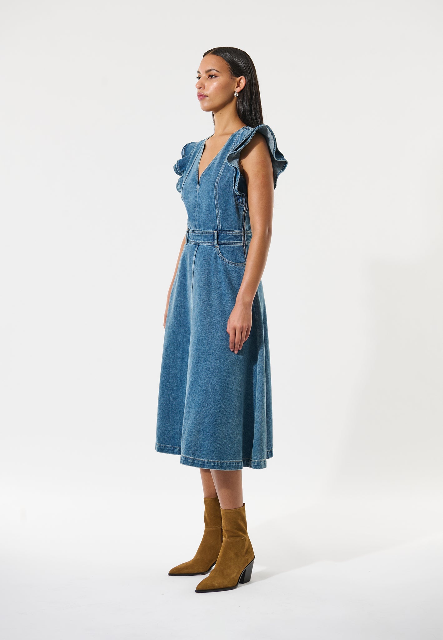 EDISSADEA - DEA KUDIBAL - LIGHT DENIM BLUE - PAG STUDIO