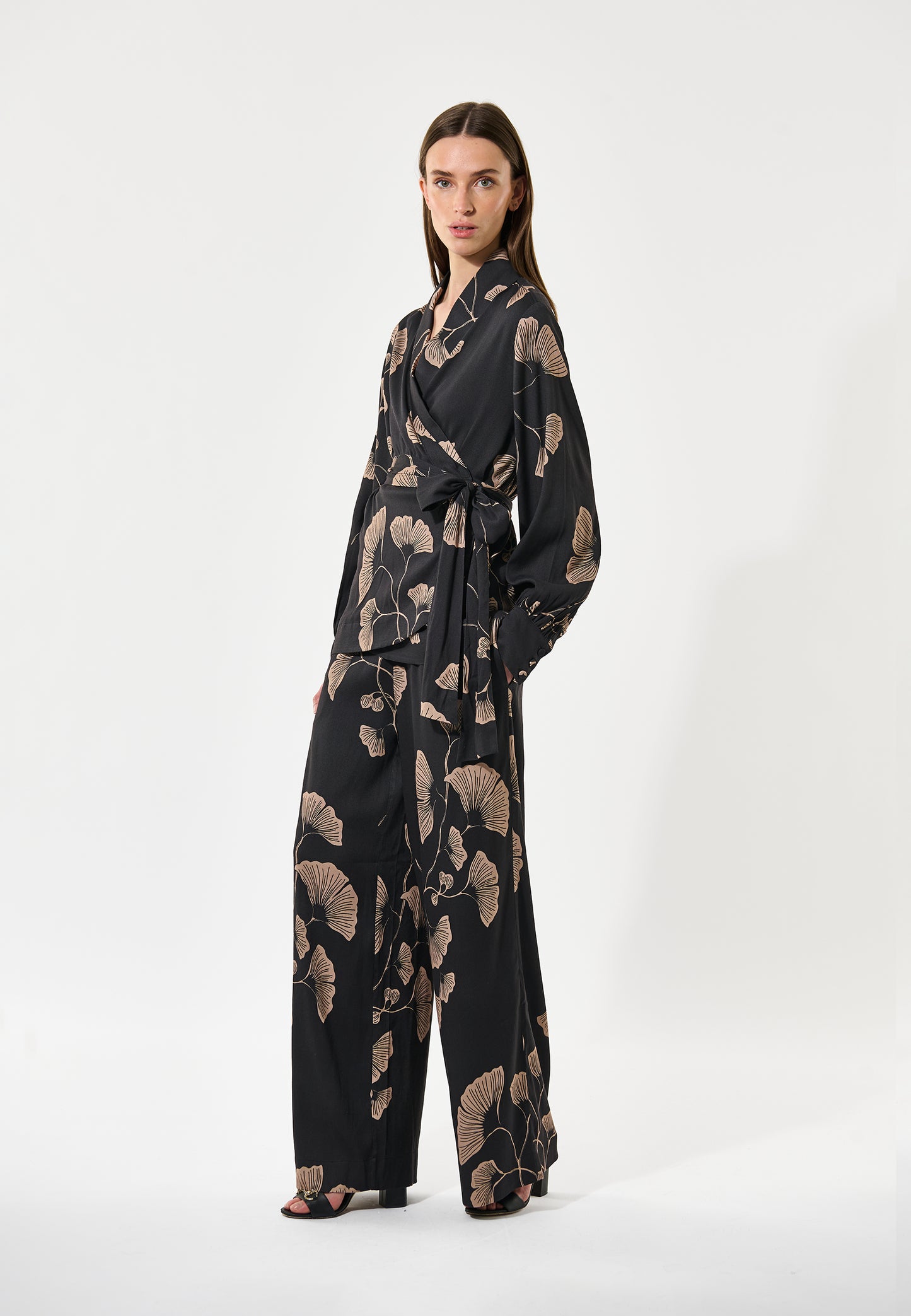 IVETTDEA - DEA KUDIBAL - YOKU CAMEL