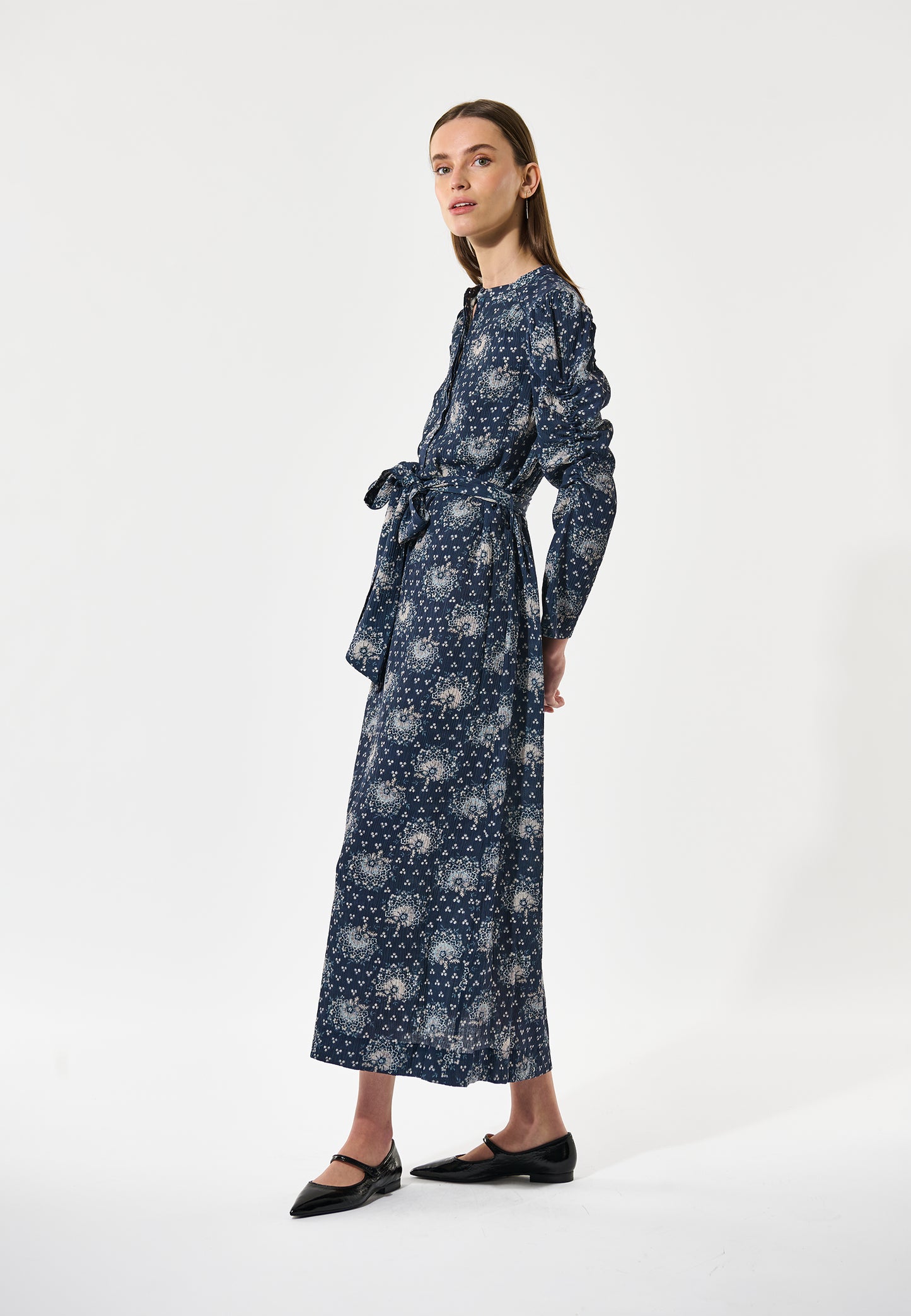 YANNADEA - DEA KUDIBAL - IKEBANA BLUE