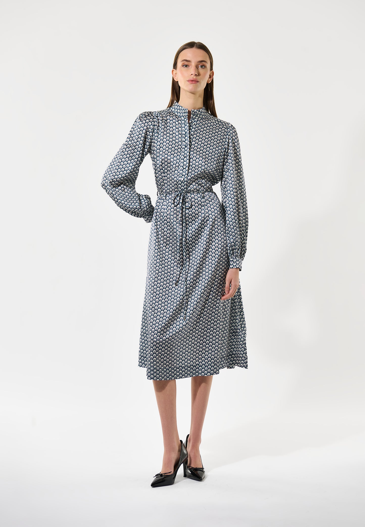 TEODORA - DEA KUDIBAL - PUNTO