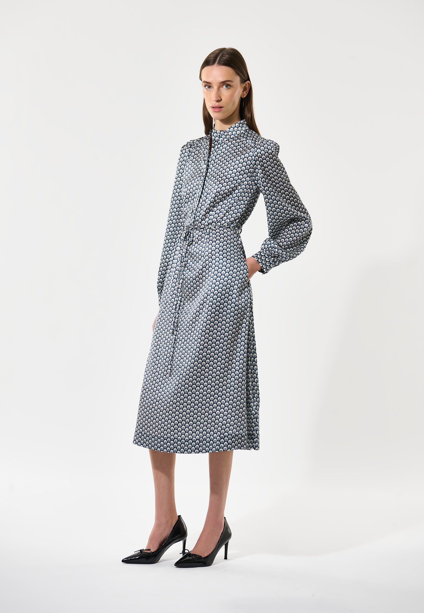 TEODORA - DEA KUDIBAL - PUNTO