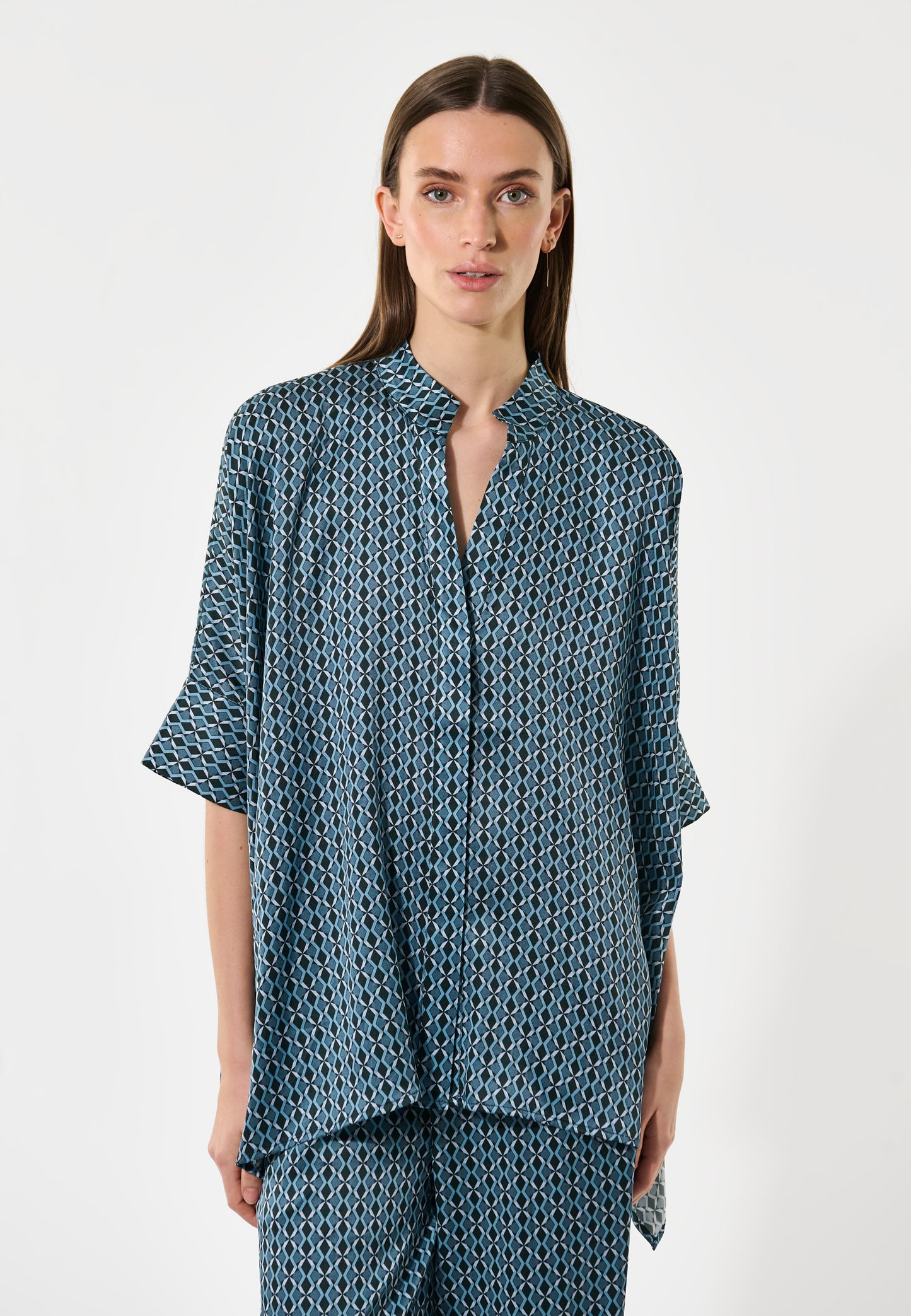 MANDYDEA - DEA KUDIBAL - BUTTERFLY BLUE