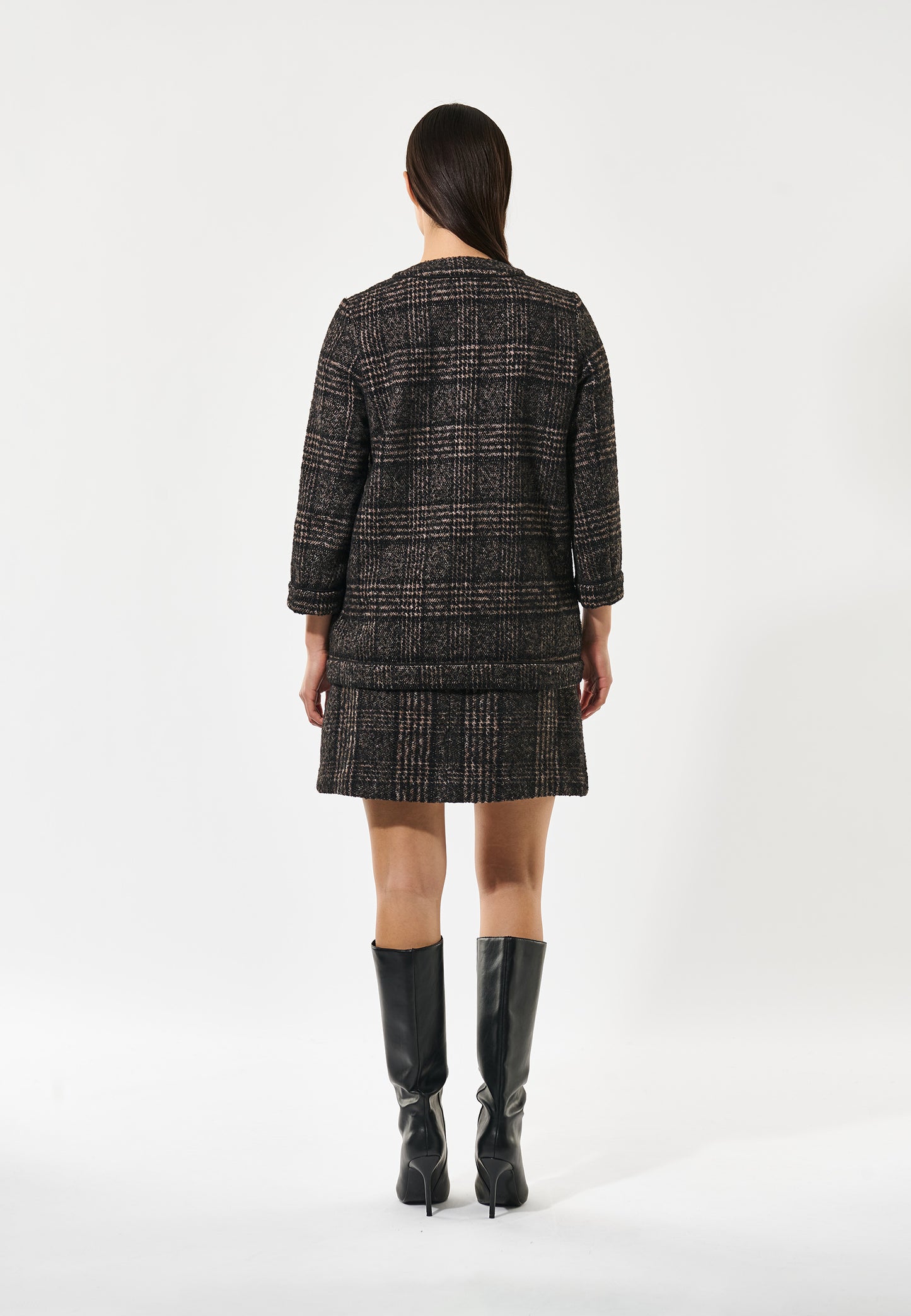 AISHADEA - DEA KUDIBAL - BLACK CHECK