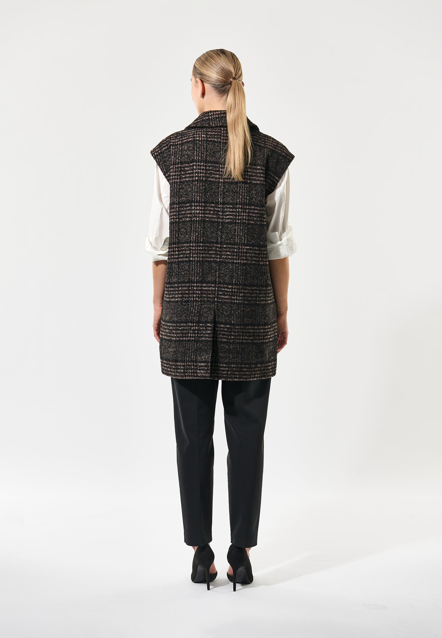 DUNJADEA - DEA KUDIBAL - BLACK CHECK