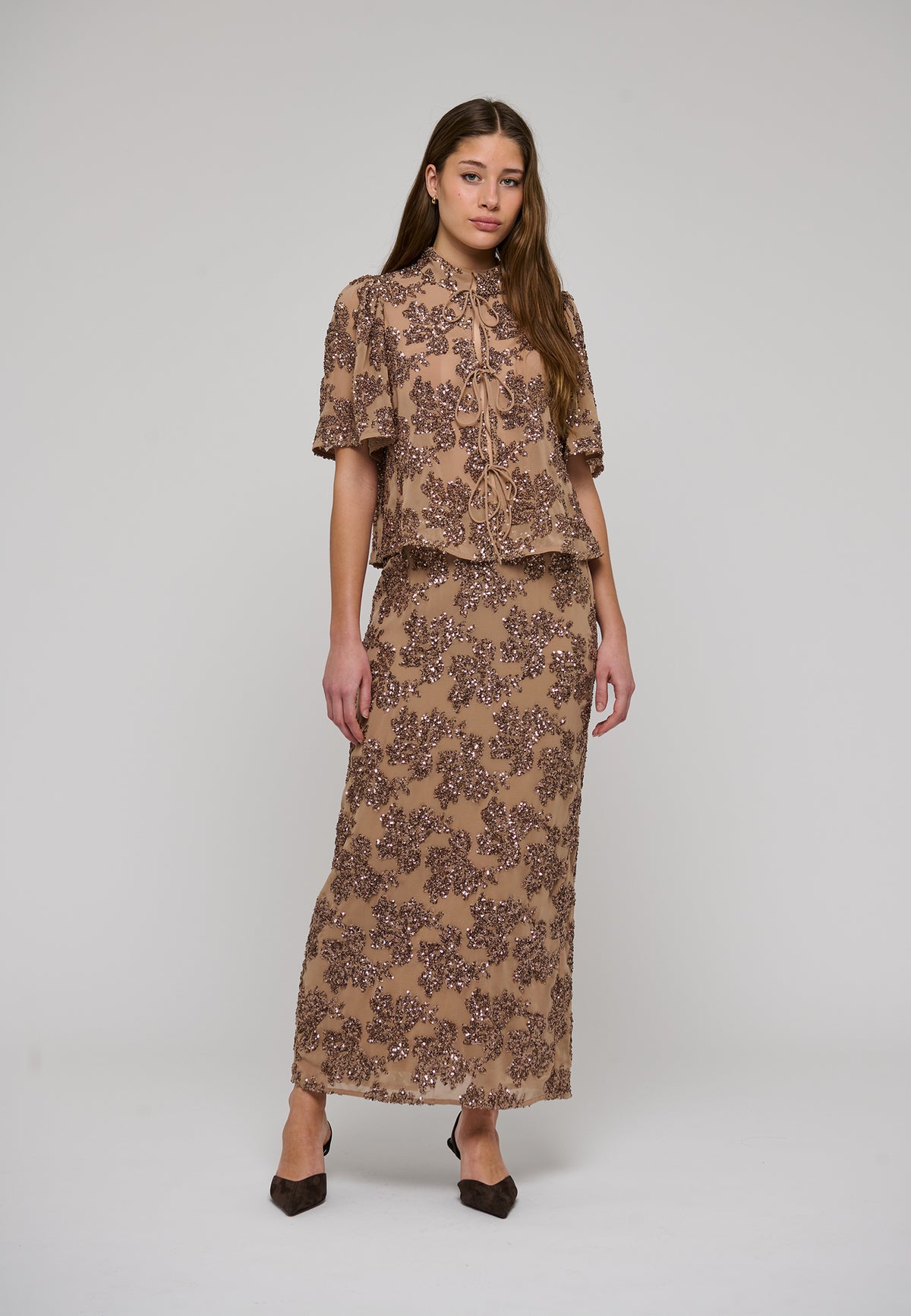 ARIADEA - DEA KUDIBAL - LUMIRA FLORAL