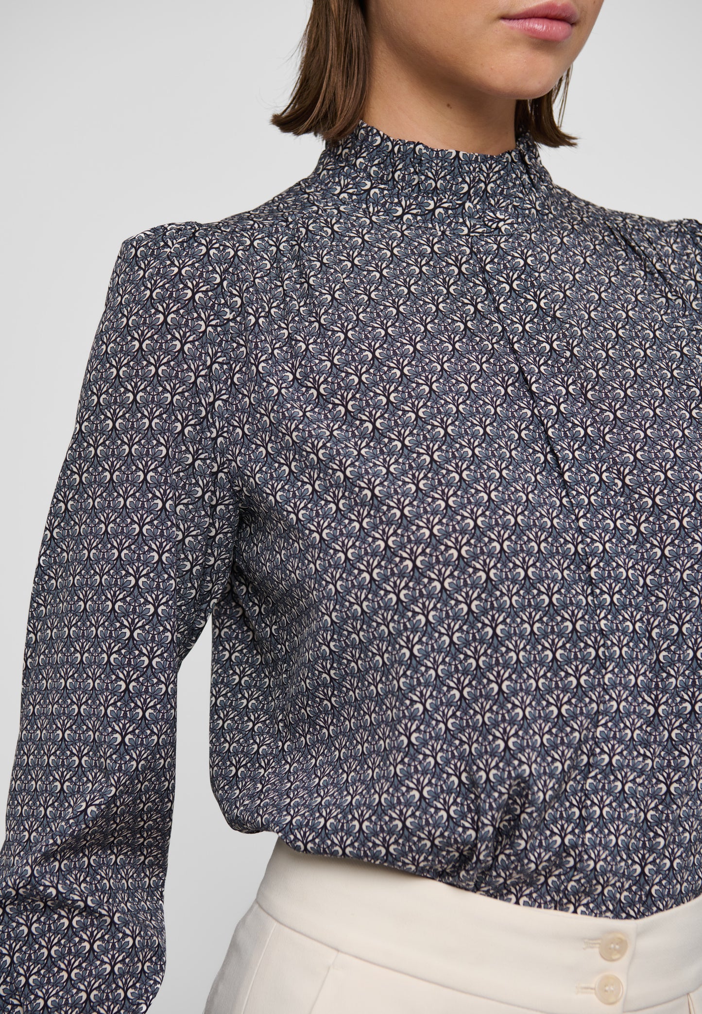 ROBERTADEA  - DEA KUDIBAL - WILLOW