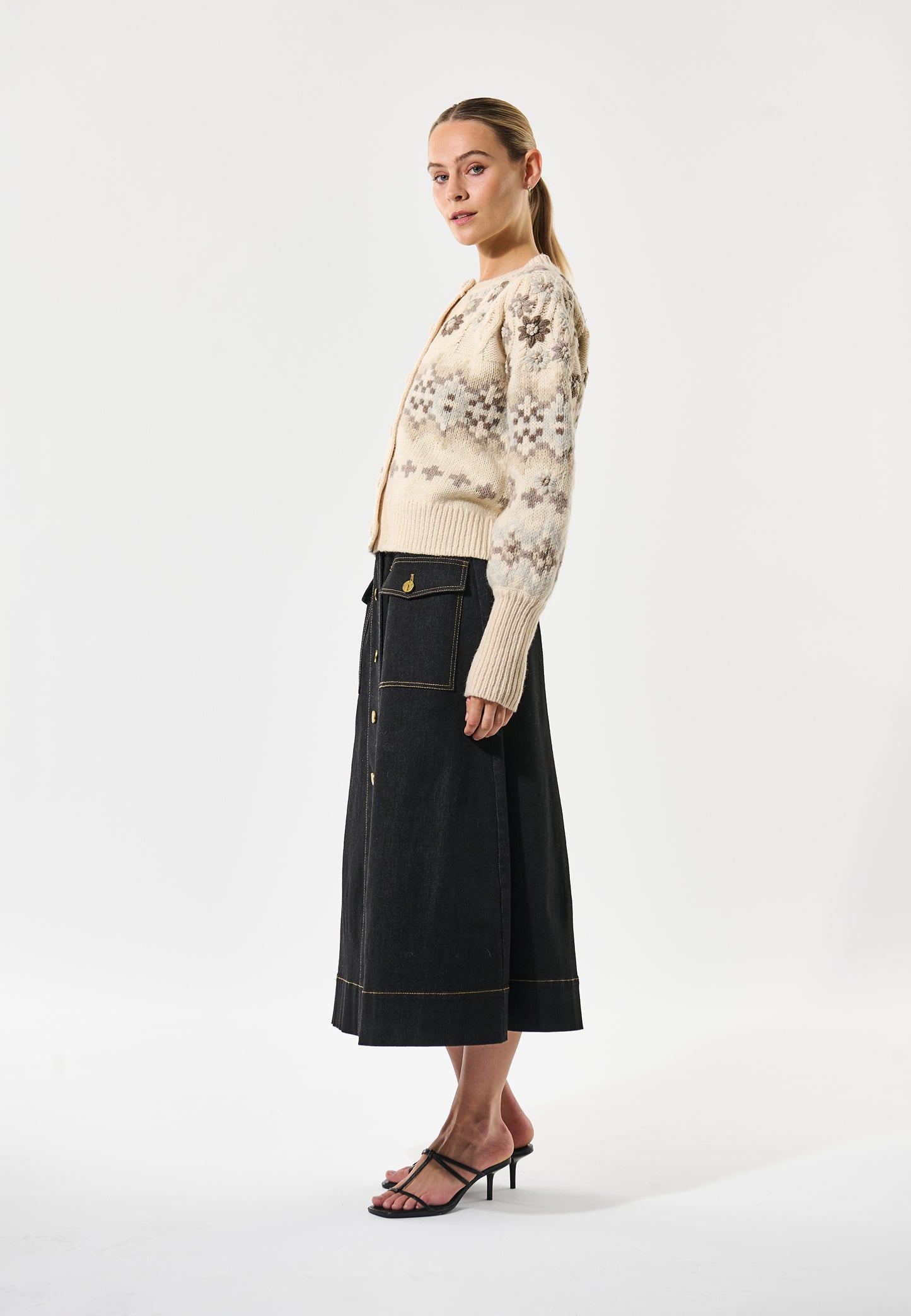 LIVADEA - DEA KUDIBAL - CREAM