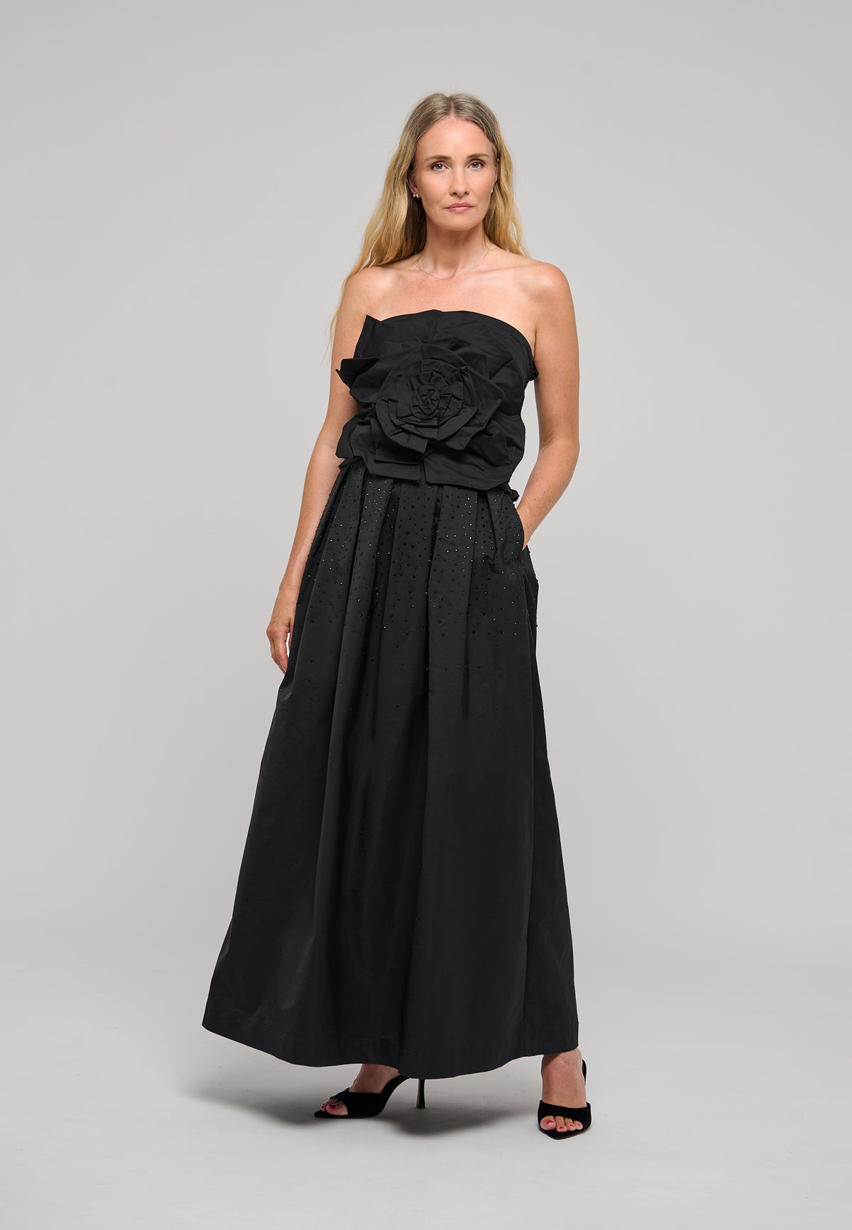 THERESEDEA NS DEA KUDIBAL - BLACK TAFFETA