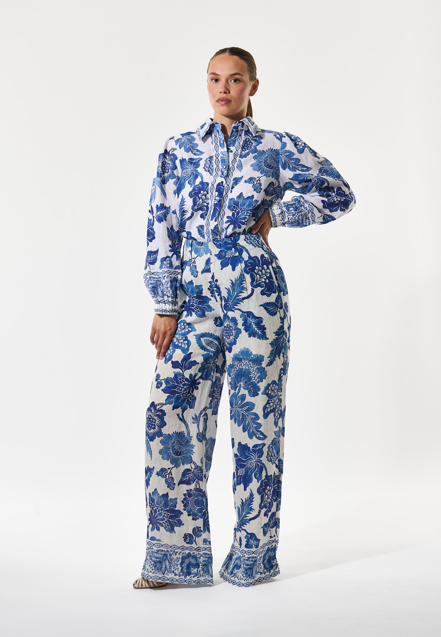 DABRINADEA - DEA KUDIBAL - BLOSSOMING