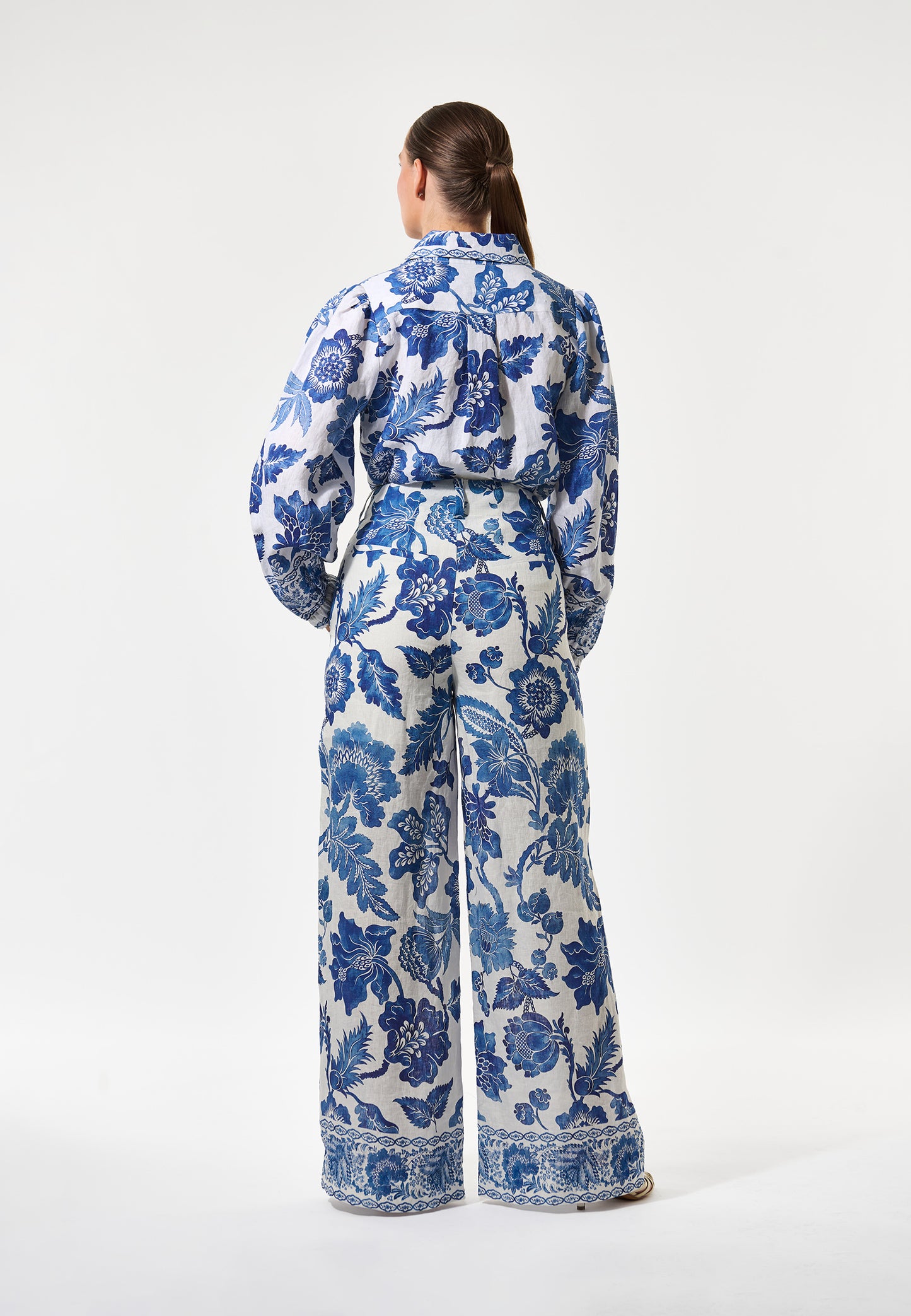 DABRINADEA - DEA KUDIBAL - BLOSSOMING