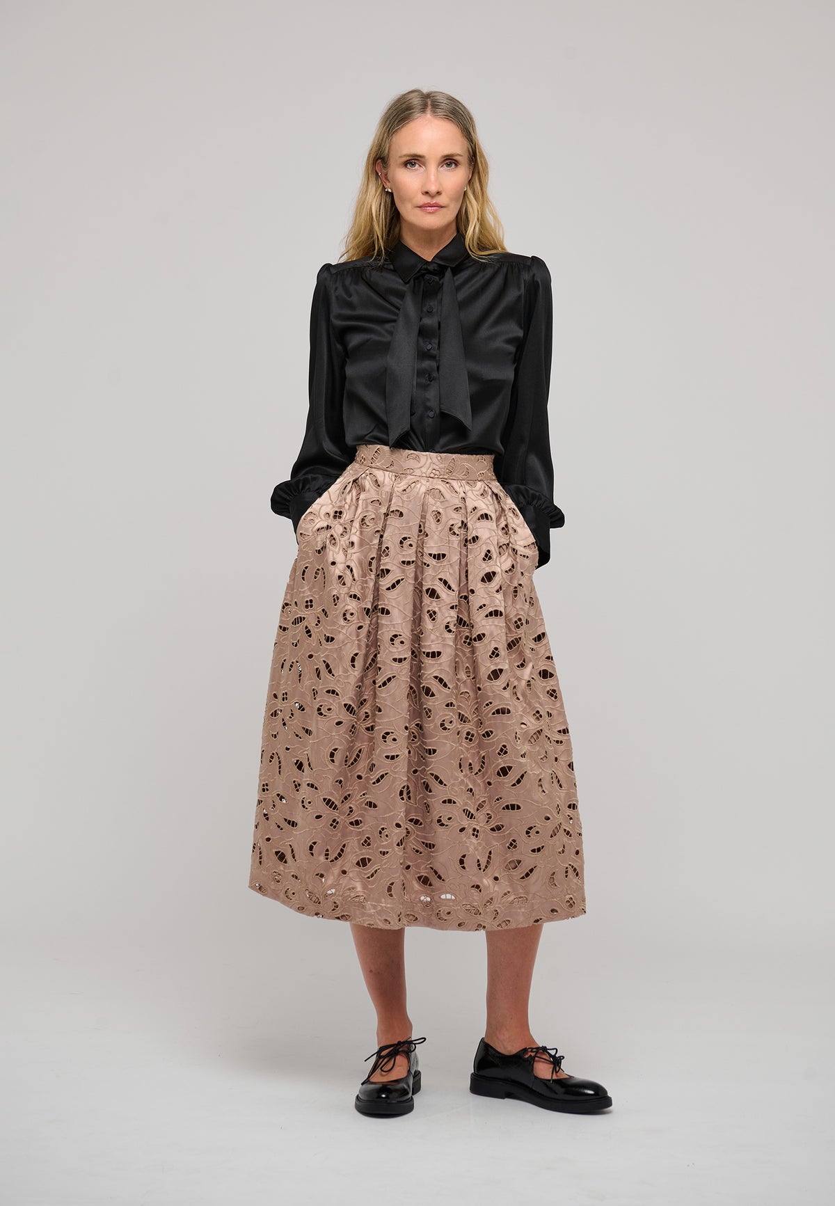 MOADEA-DEA KUDIBAL-BLACK
