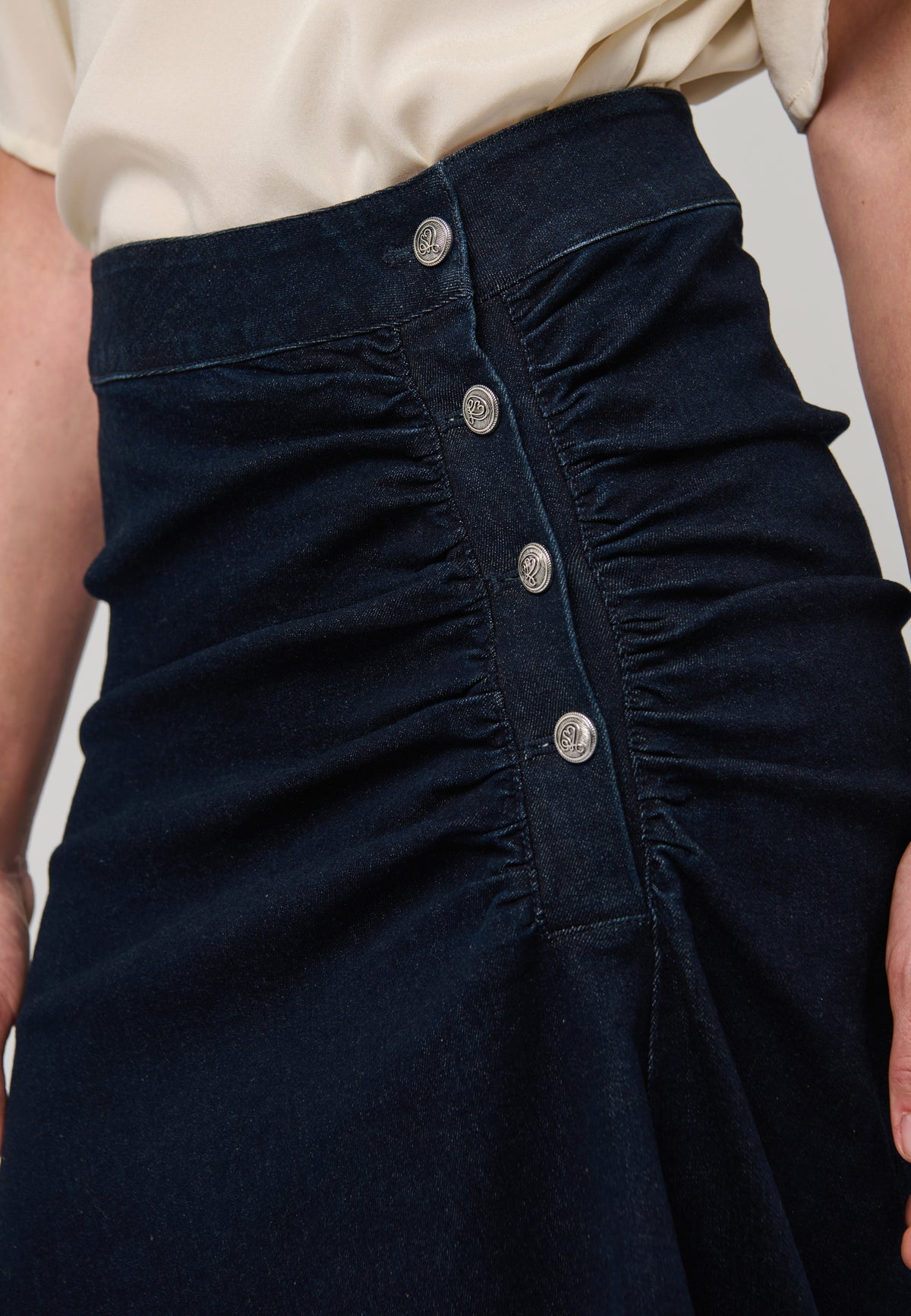 GISELLEDEA - DEAKUDIBAL - DARK BLUE