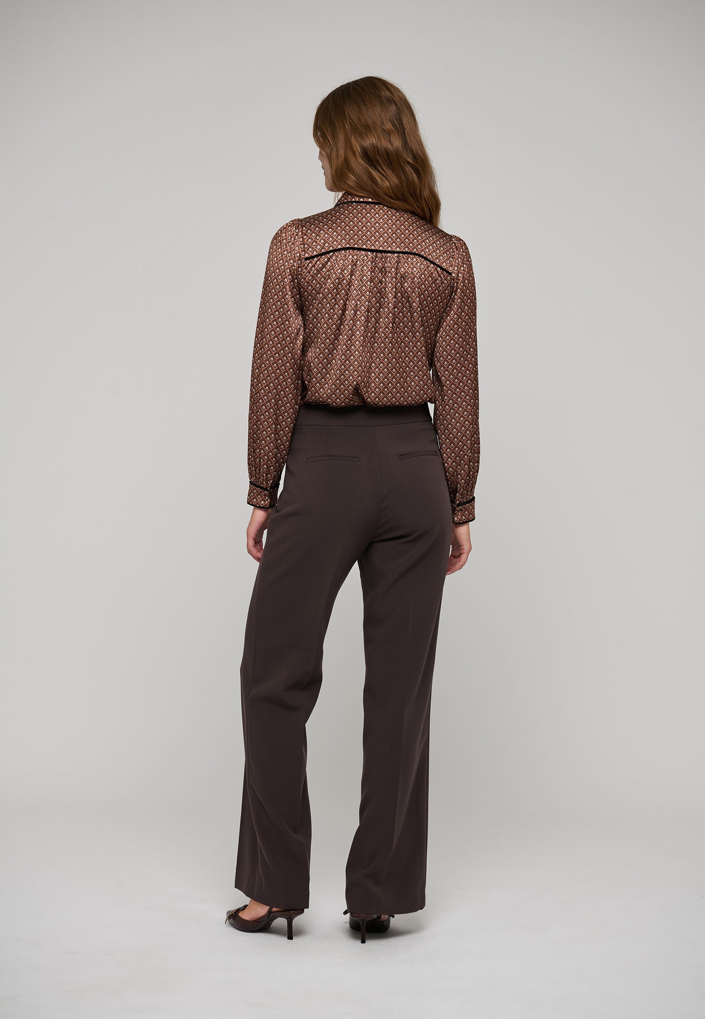 MARGITDEA - DEAKUDIBAL - MEADOW CARAMEL
