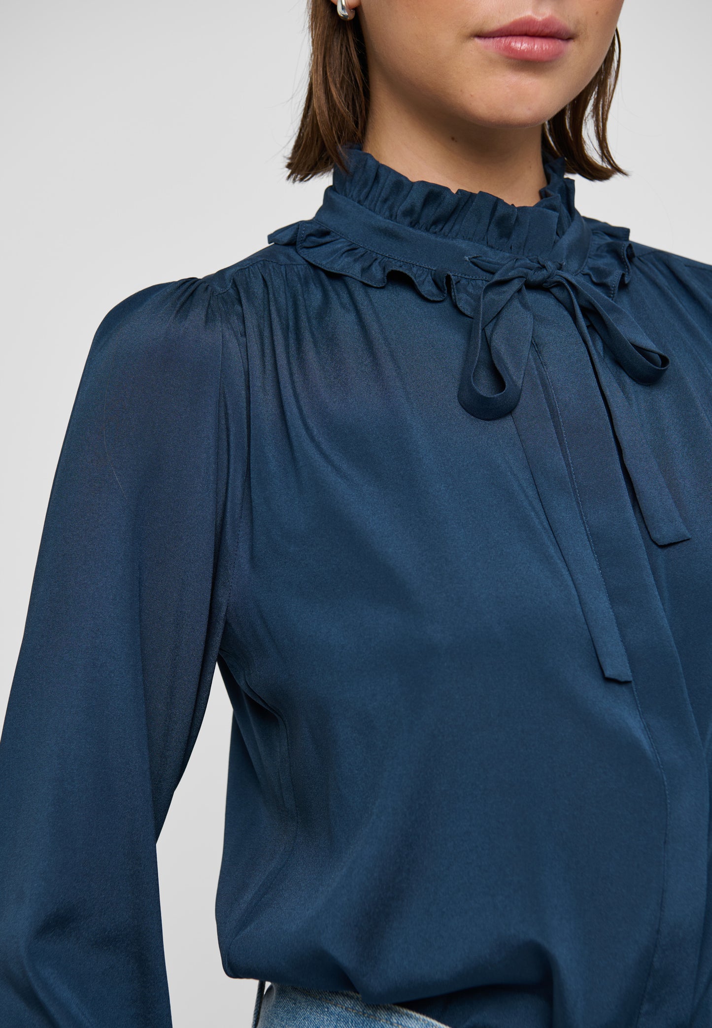 ROSITADEA  - DEA KUDIBAL - SPACE