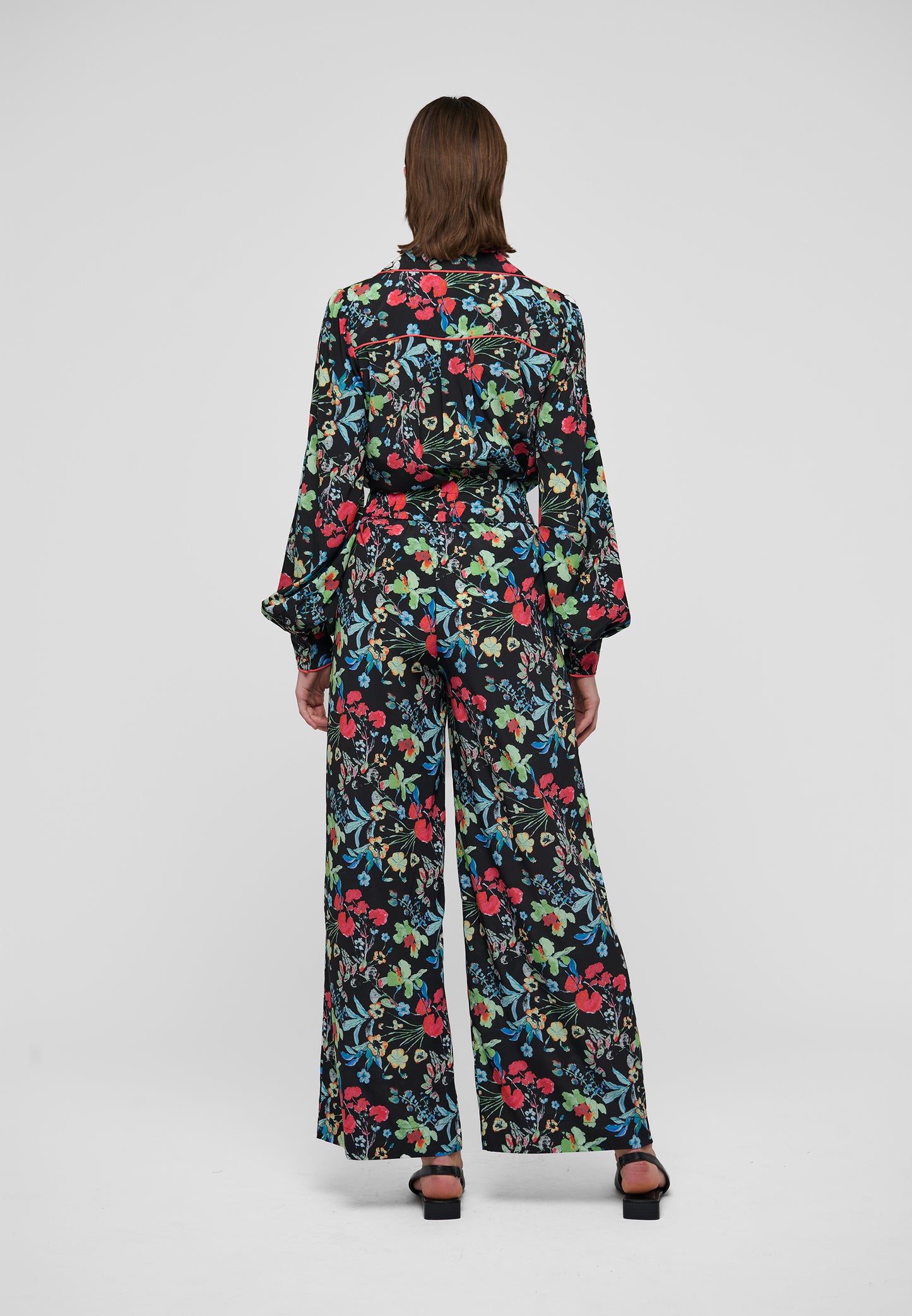 UMASDEA  - DEA KUDIBAL - FLEURETTE SPACE