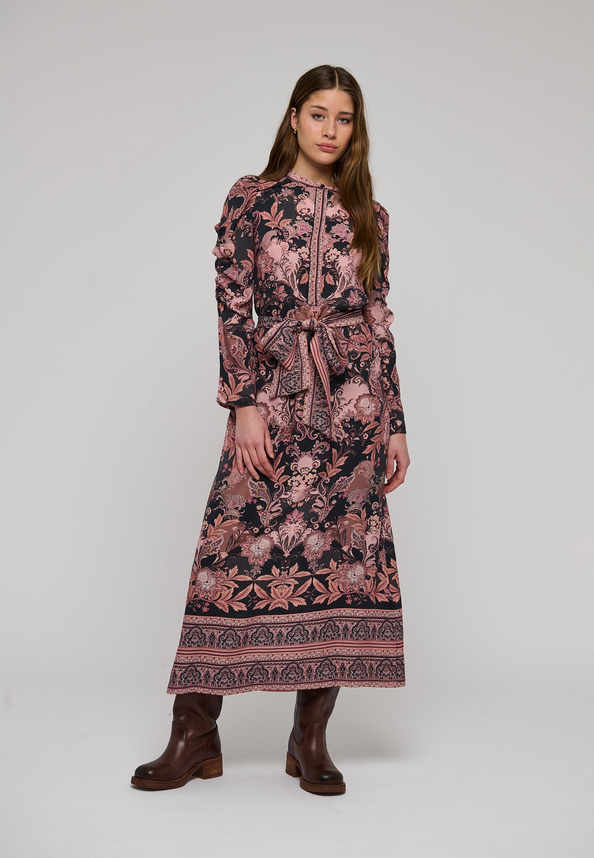 YANNADEA - DEA KUDIBAL- ELYSIENNE ROSEWOOD