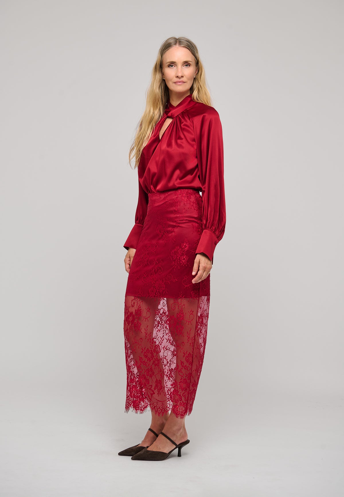 DIANADEA - DEA KUDIBAL-CRANBERRY