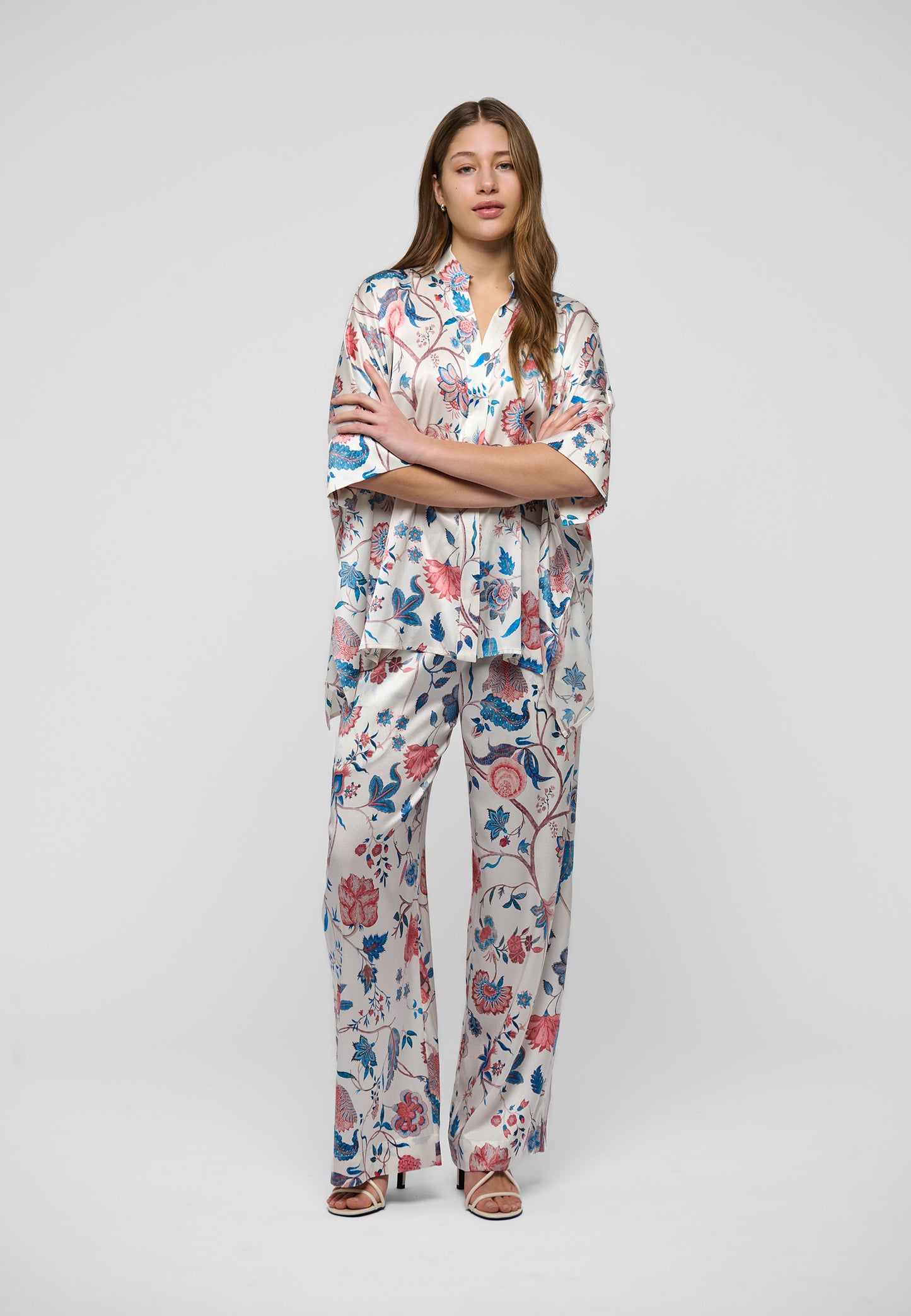 MARGODEA - DEA KUDIBAL - CHINTZ FULL