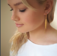 SOLID FEATHER SHORT /SINGLE - KIWILAI - GOLD