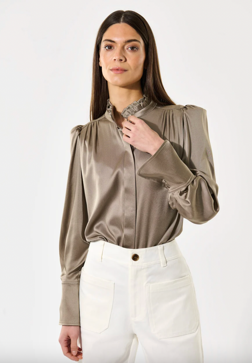 ROBERTADEA  - DEA KUDIBAL - FUNGIS